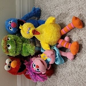 Sesame Street Stuffed Animals 5 Included